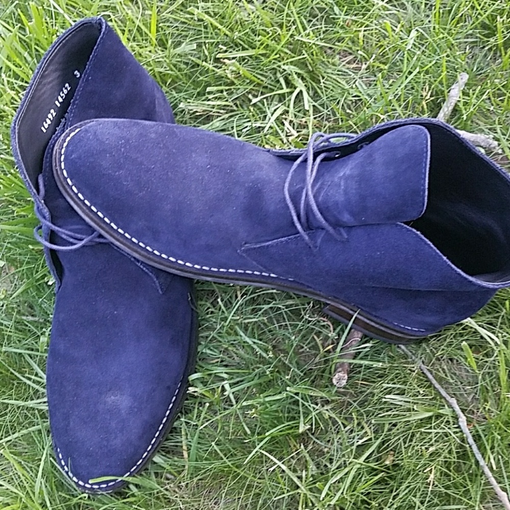Like New Thursday Boot Co.  Midnight Blue chukka